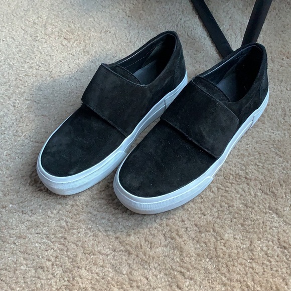Vince Cage Slip On Suede Sneakers NWT Black 6 - Picture 4 of 4